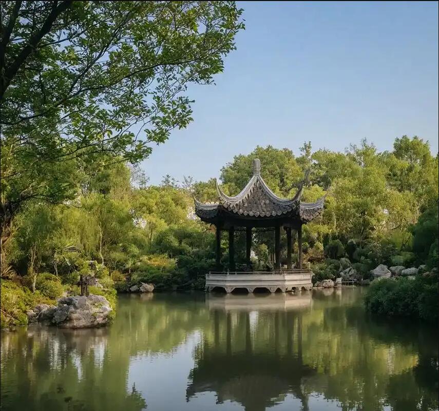 鸡西鸡冠晓夏建设有限公司